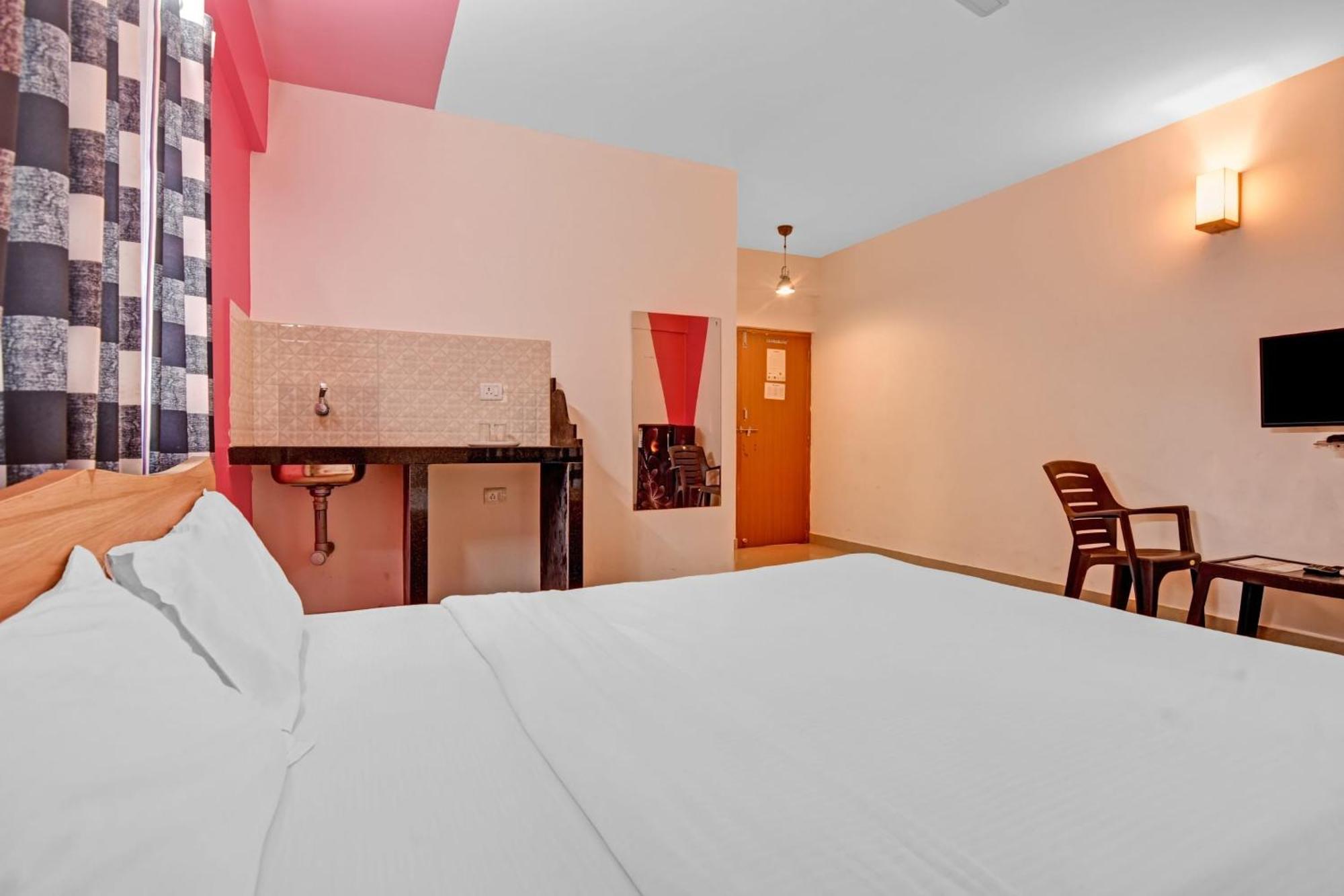 Hotel O Nanhe Guest House Parra Екстериор снимка